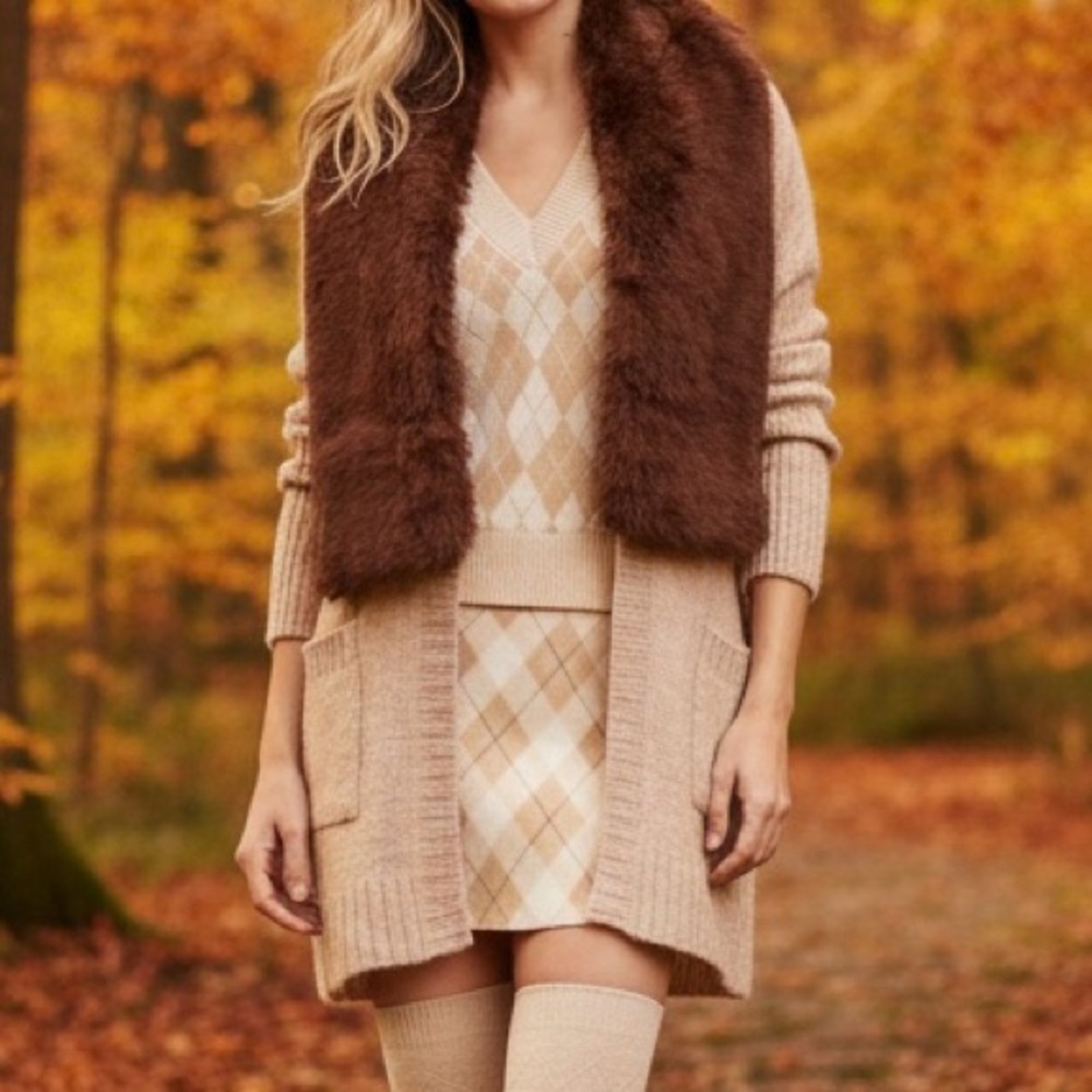 Boyfriend cardigan with detachable fur collar